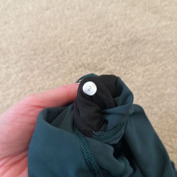 Lululemon Green and Mesh 2 Legging New - Picture 5 of 5